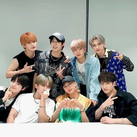 stray kids korean groups