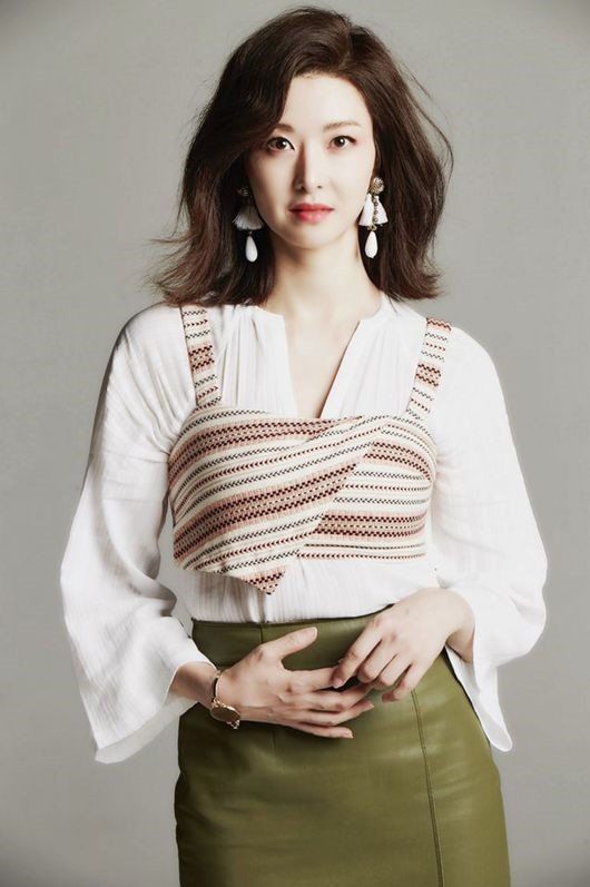 unmarried korean actress over 40