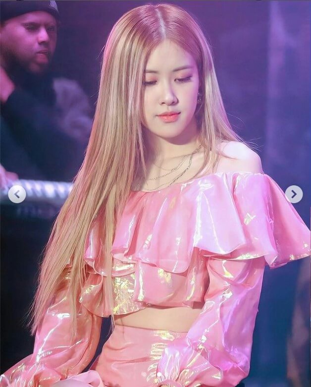 blackpink rose hairstyles