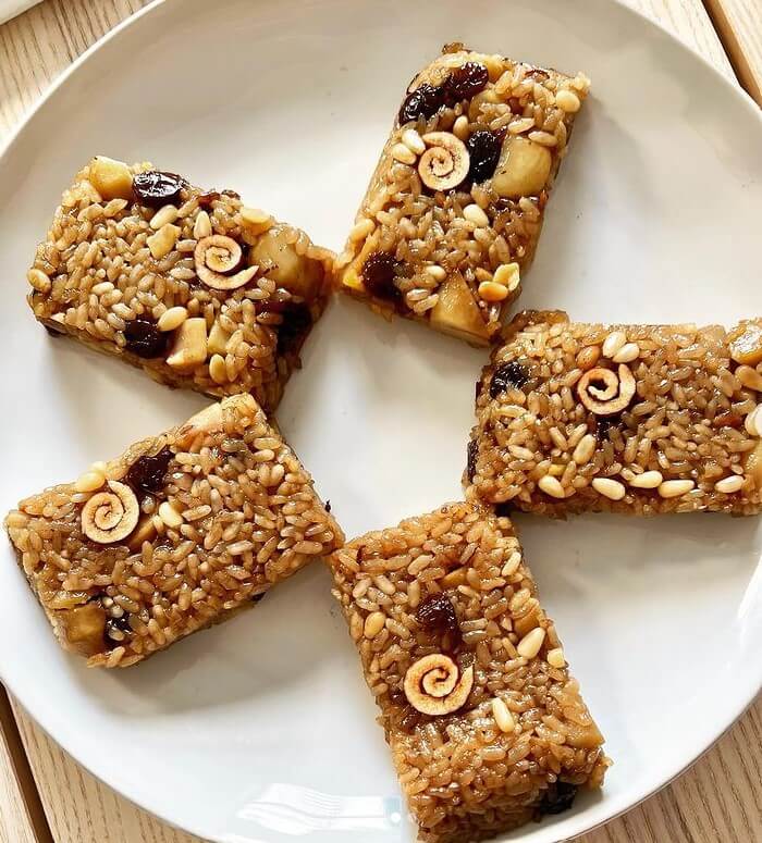 yaksik Korean sweets