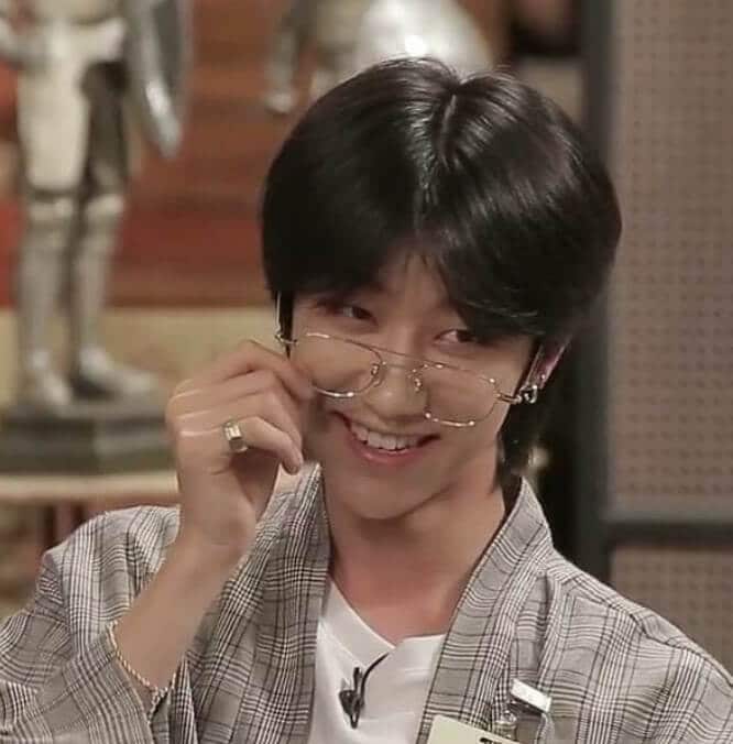 Kpop mullet hairstyles